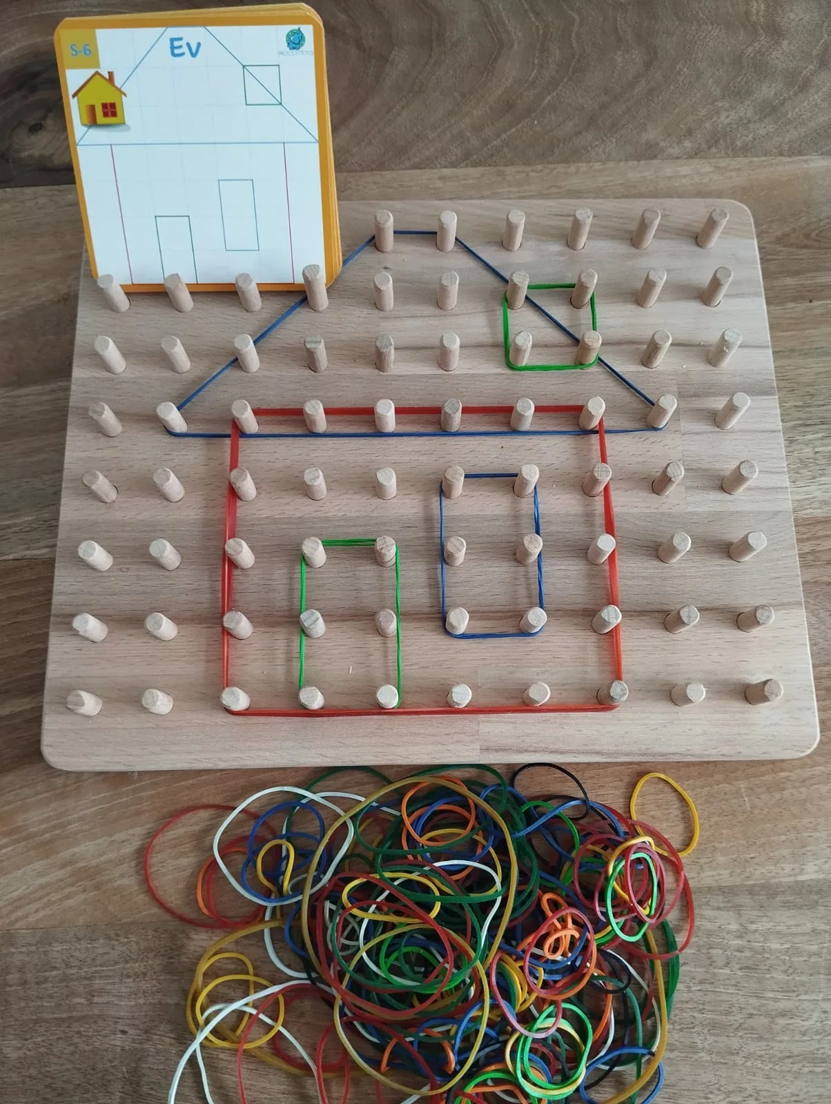 Doğal Ahşap Montessori Oyuncakları: Çocuklar İçin Eğlenceli ve Öğretici Bir Oyun Deneyimi