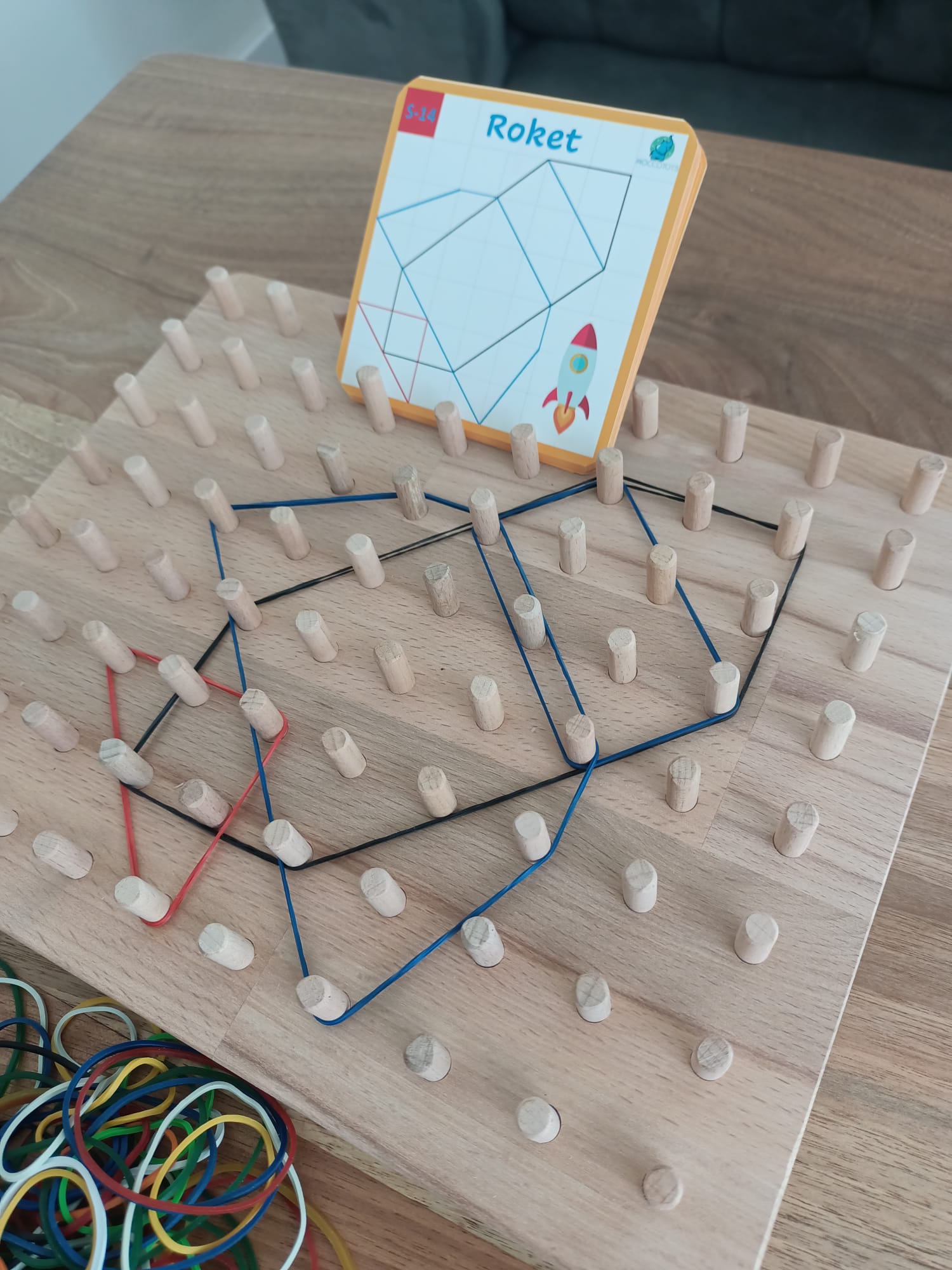 Geoboard Jumbo Lastikli Şekiller Montessori Geometri Oyunu (10*8) gorsel 2