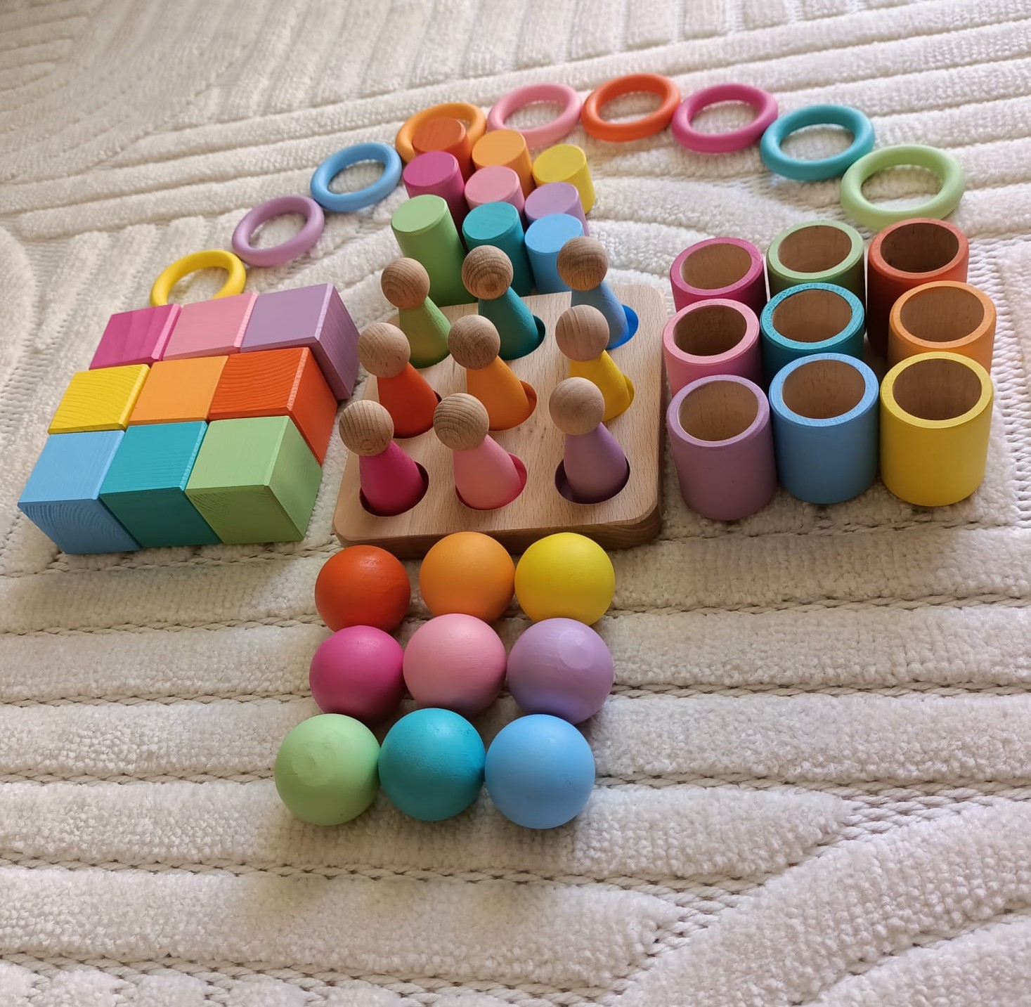 Montessori Eşleştirme Tablalı Silindir Halka Peg Bebek Kase Küp Seti - 9 Renk gorsel 3