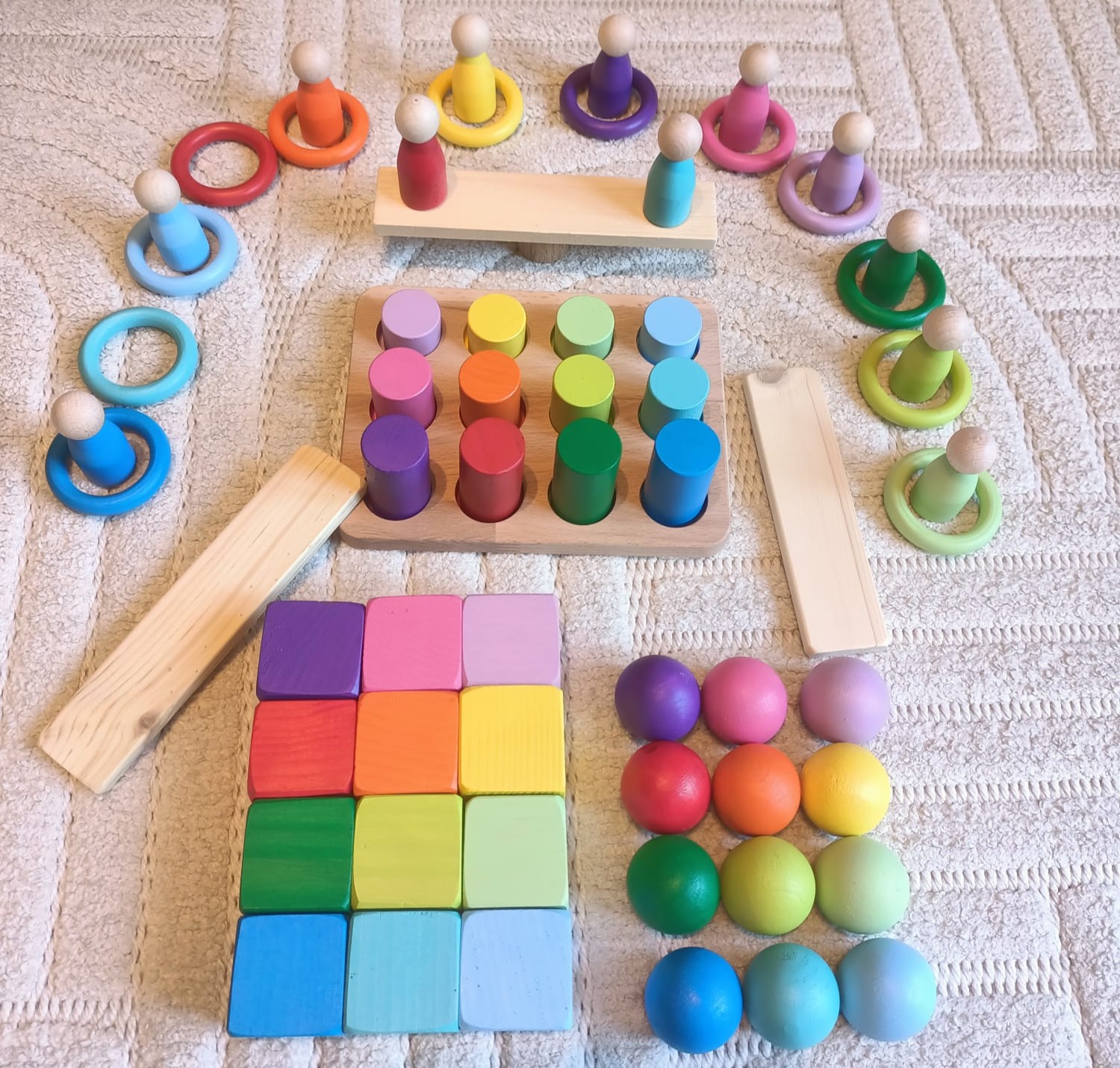 Waldorf Eşleştirme Tablalı Silindir  Halka  Peg Bebek  Top Küp Seti - (12 Renk) gorsel 2